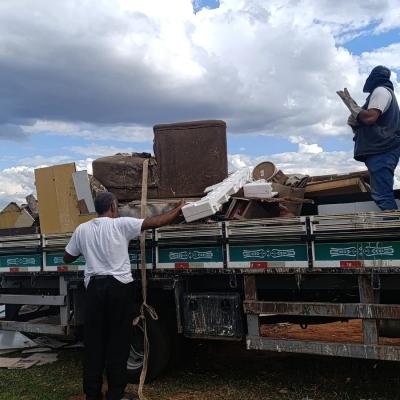 Mutirão de combate ao mosquito Aedes aegypti recolhe 180 toneladas de materiais inservíveis na região do Núcleo Gasparini