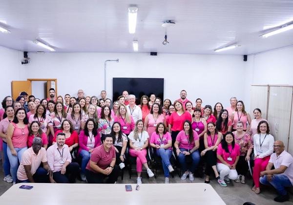 Secretaria da Educação de Bauru realiza “Dia Rosa” e reforça a importância da prevenção ao câncer de mama