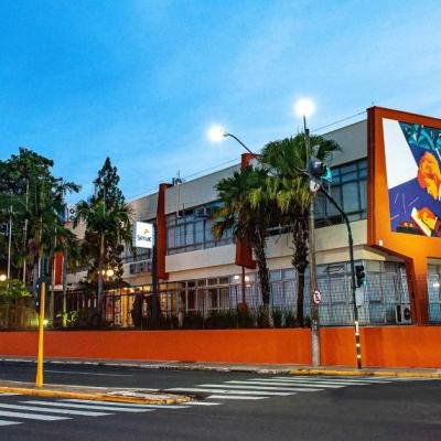 Senac abre mais de 6,9 mil bolsas de estudo gratuitas para qualificação profissional no Centro-Oeste Paulista