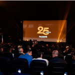 Special Dog Company celebra 25 anos com pré-estreia de documentário e coquetel