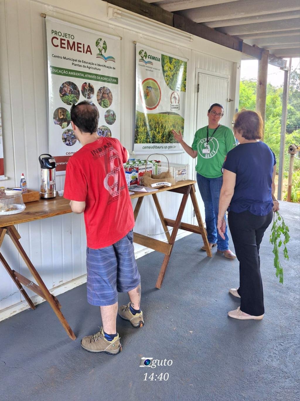 Projeto Cemeia distribui mais de 400 sachês de sementes no 9ª Feirão de Doação e Troca de Sementes