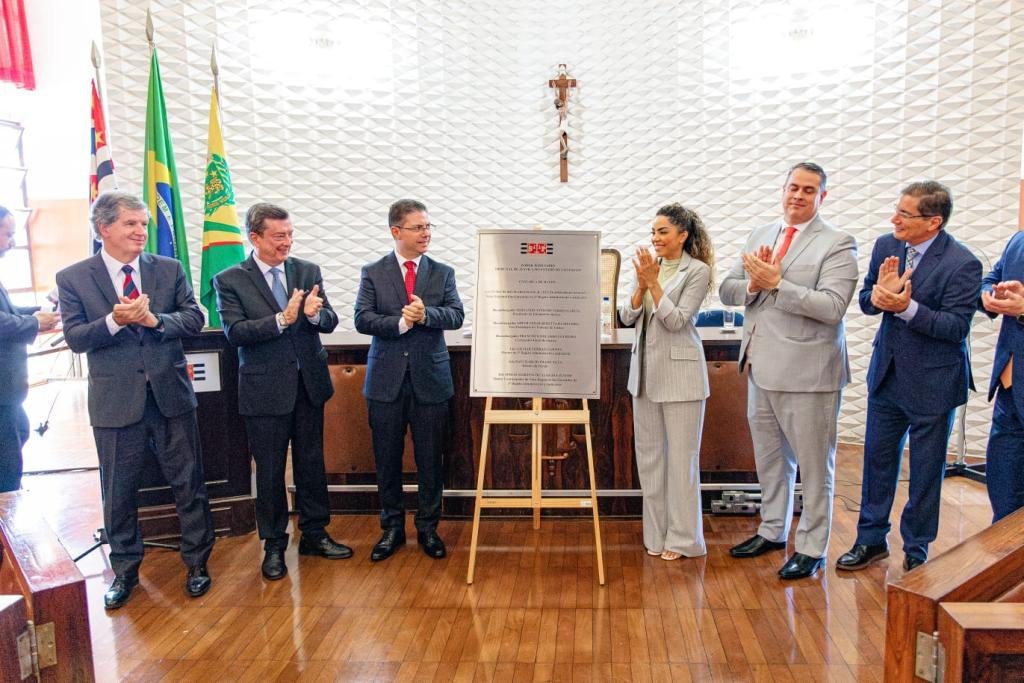 Prefeita Suéllen Rosim participa da instalação da Vara das Garantias no Fórum de Bauru